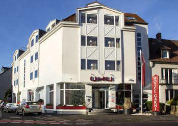 Uhu Superior Hotel 3*