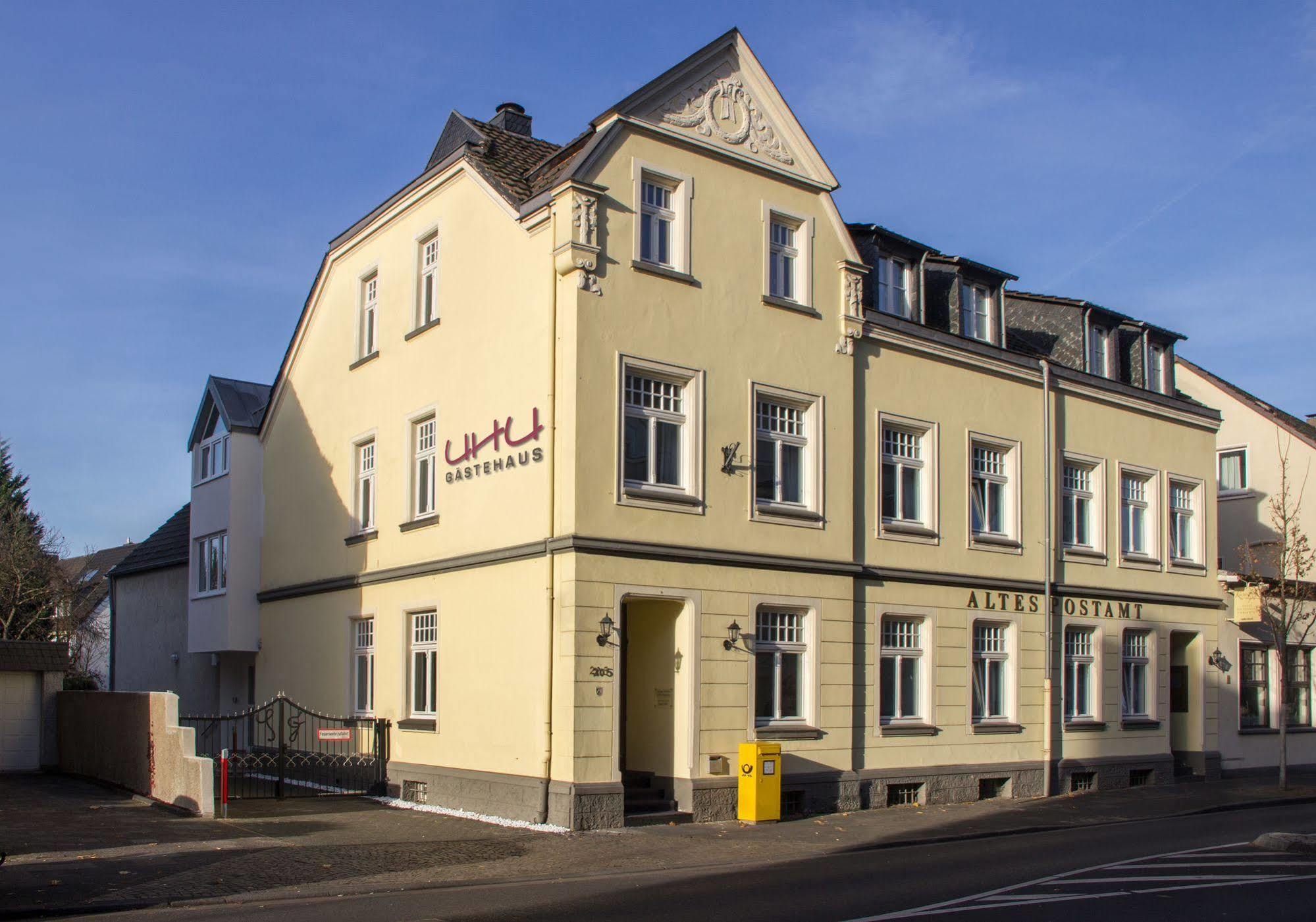 Uhu Superior Hotel 3*