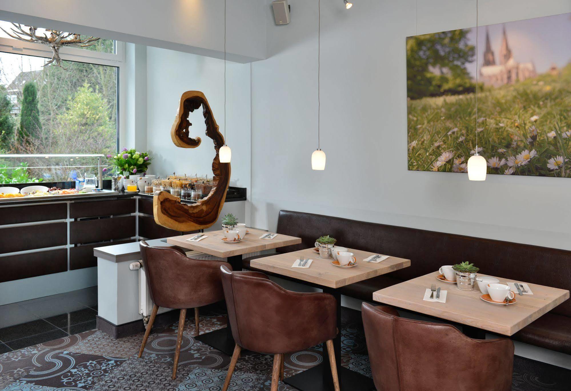 Uhu Superior Hotel Köln