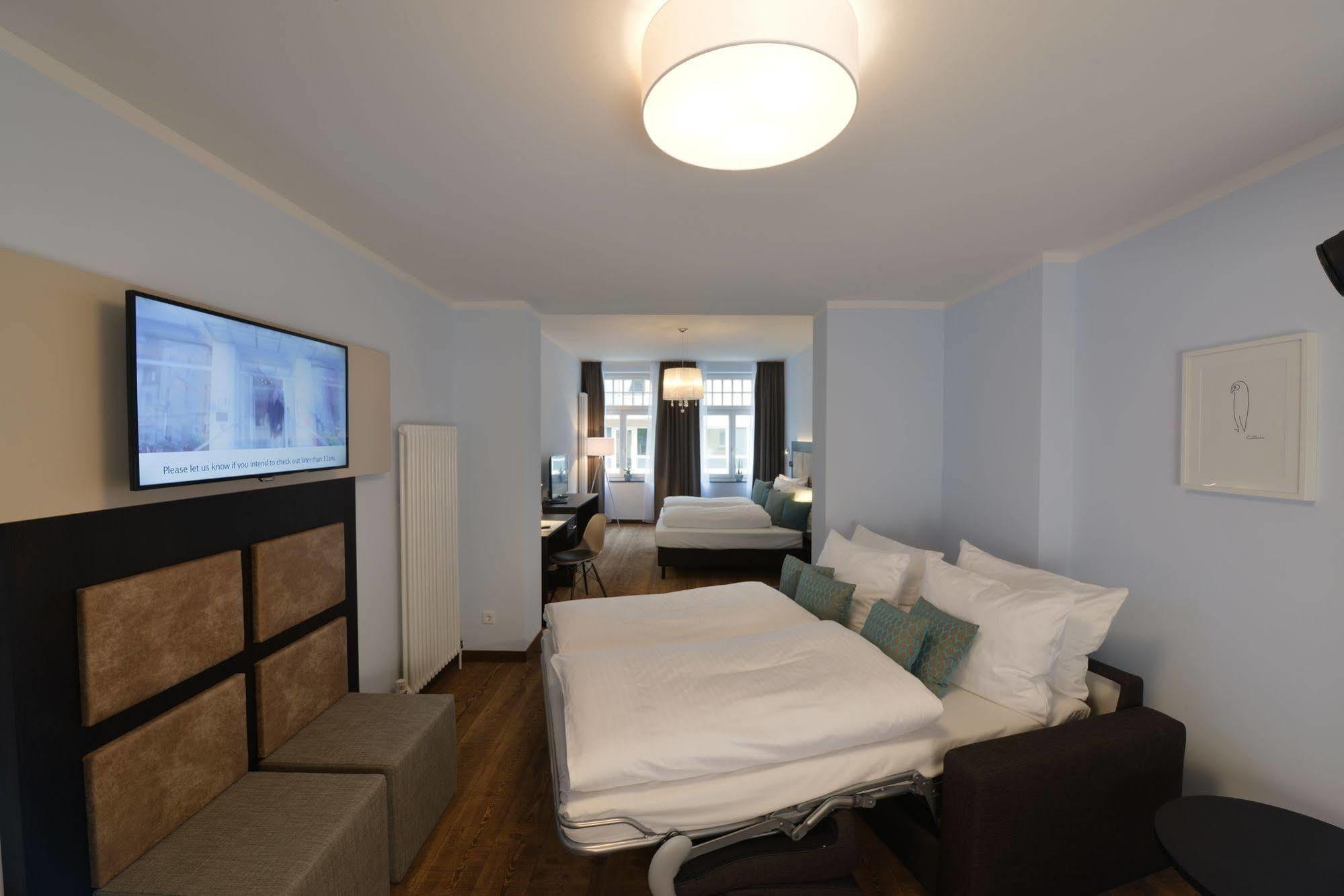 Uhu Superior Hotel